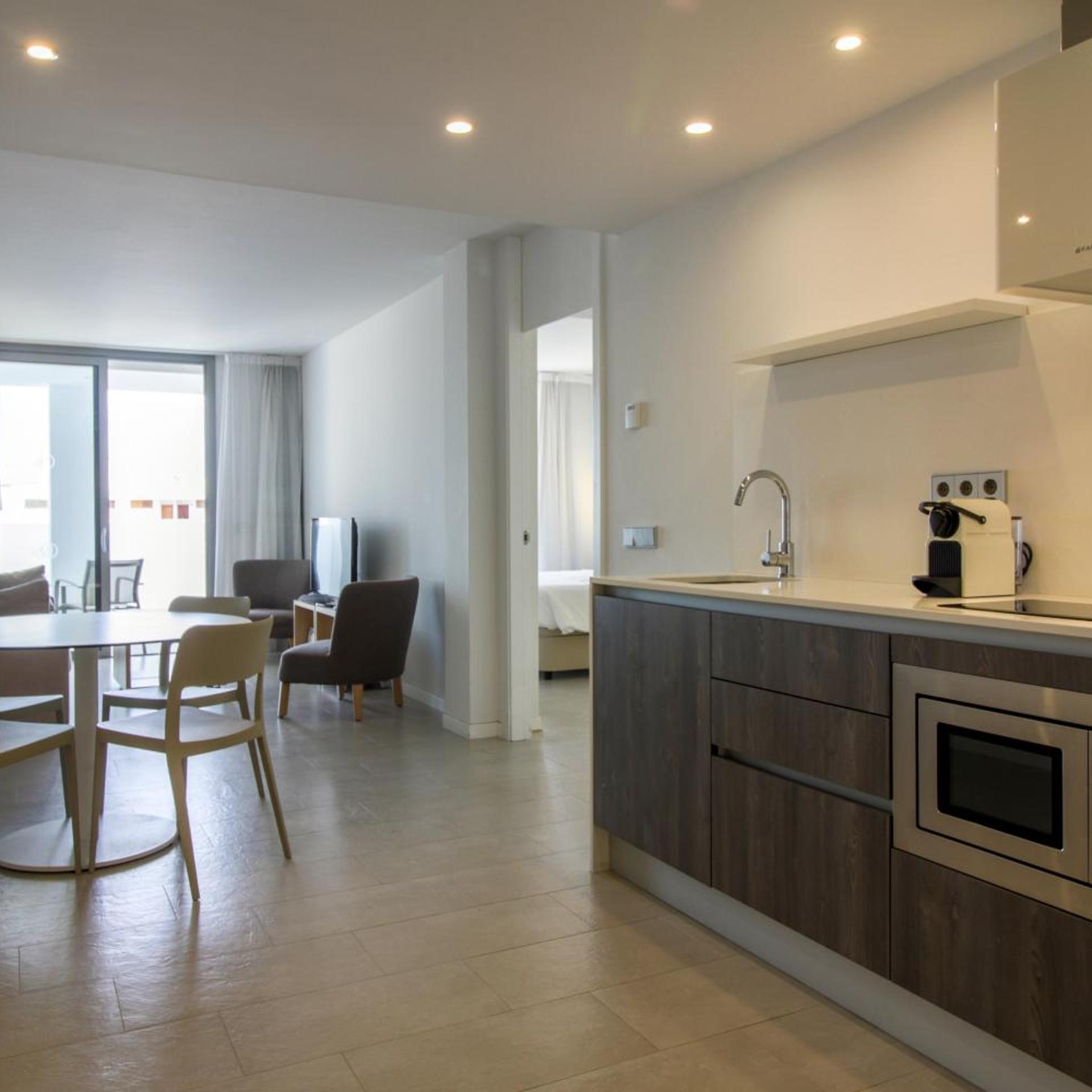 Apartamentos B-Llobet Sun & Confort 23/50