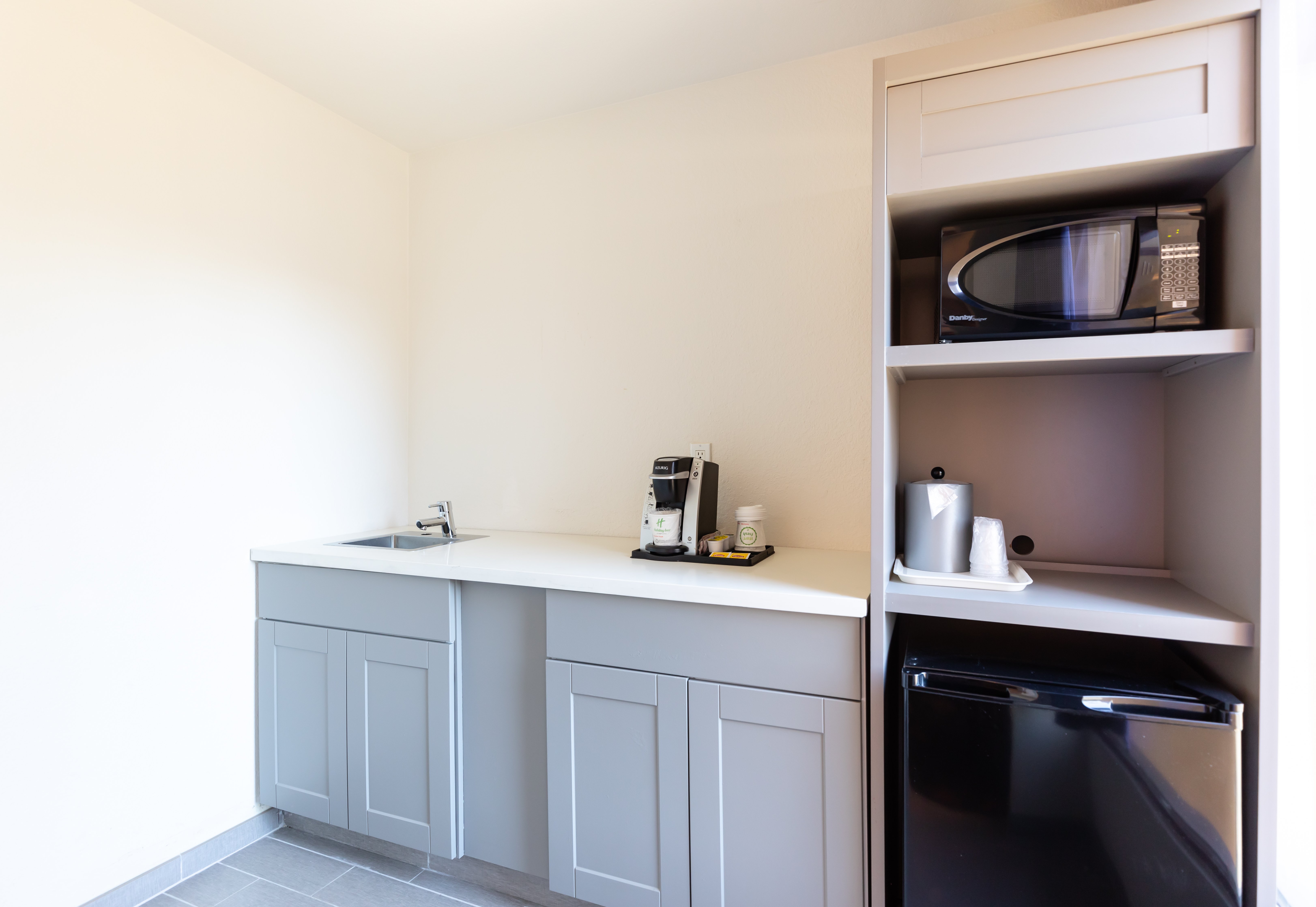 Holiday Inn Sacramento Rancho Cordova 77/77