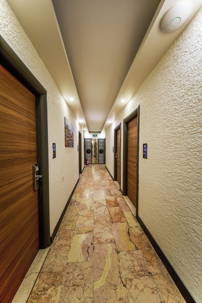 Sirkeci Ersu Hotel 65/70