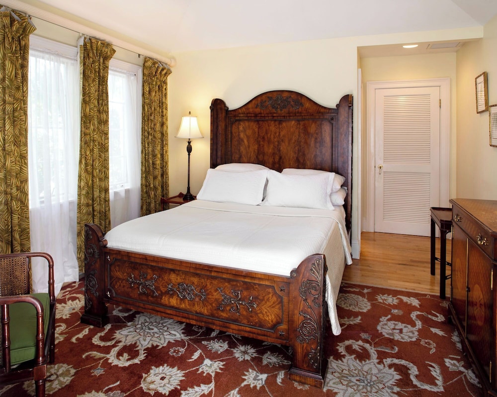The Gardens Hotel 12/50