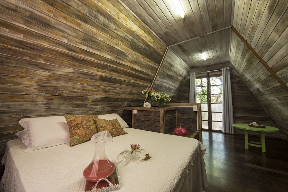 Chalet Suisse Hotel 12/50