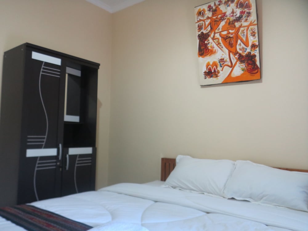 Sari Buana Bed Breakfast 14/62