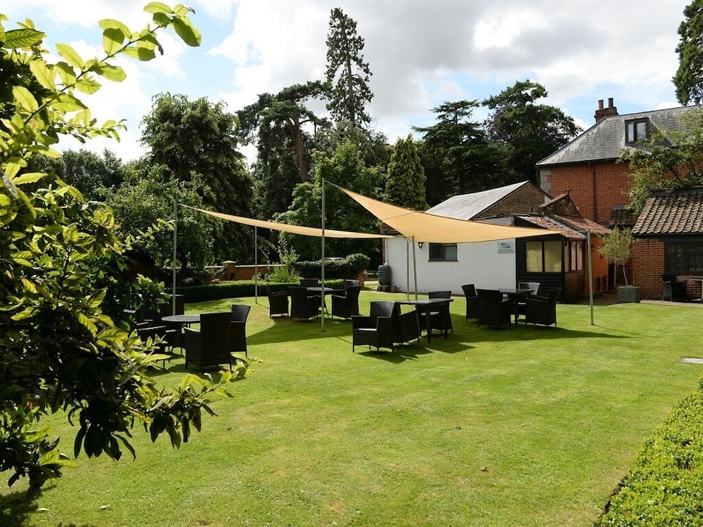 Satis House 23/27