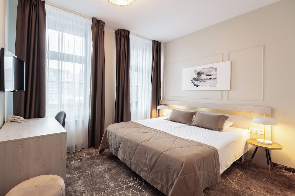 Old Port Hotel 21/50