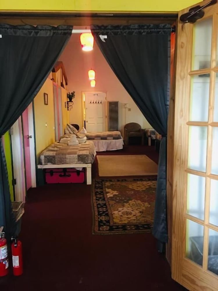 Williams AZ Hostel 6/67