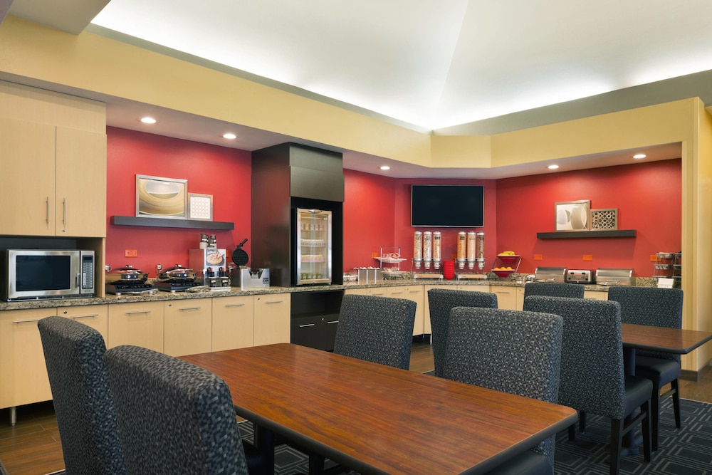 TownePlace Suites Chicago Naperville 21/22
