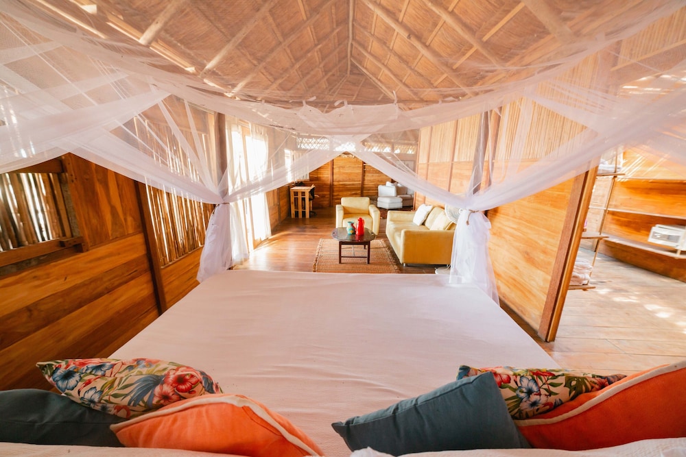 Awatawaa Ecolodge 15/50