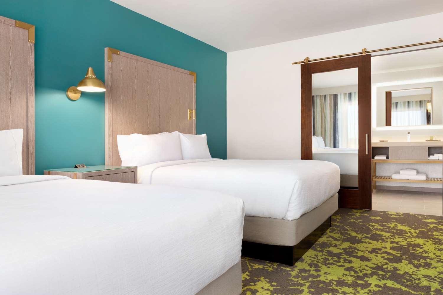 Suite, 2 Queen Beds