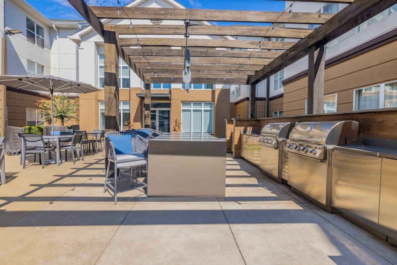 Homewood Suites by Hilton Jackson-Ridgeland 40/42