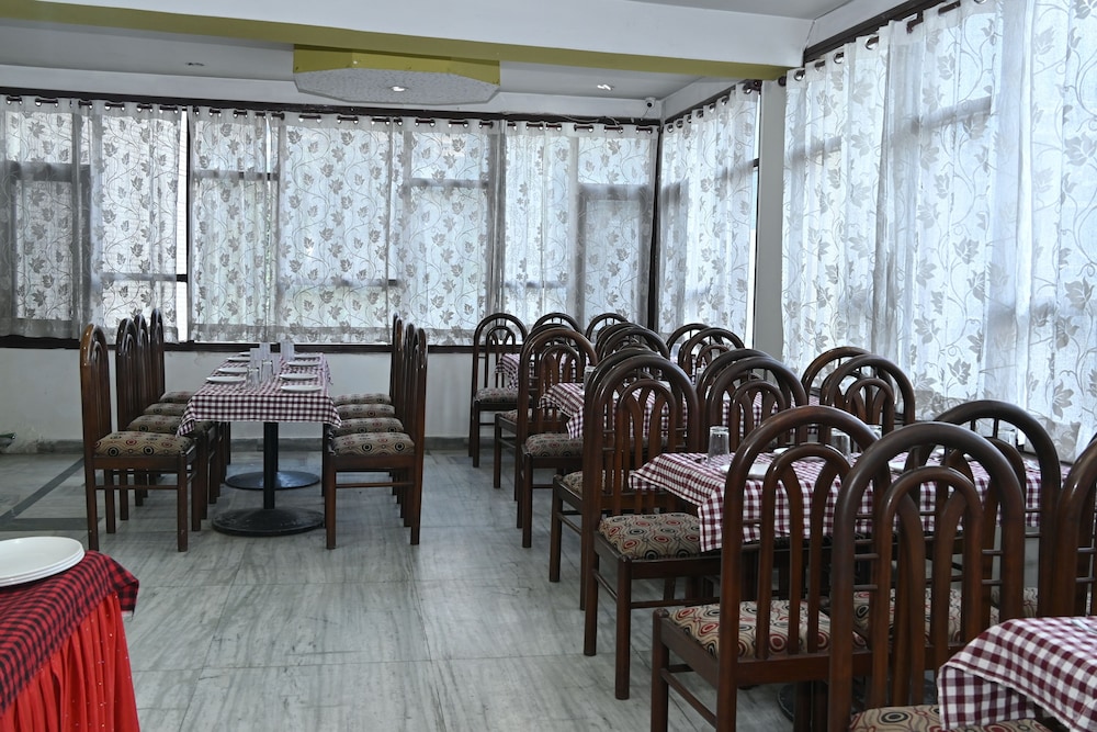 Hotel Sitara International 29/38
