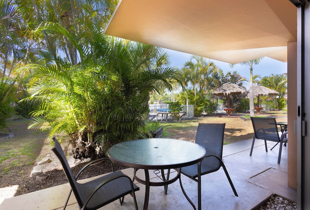 Warm Mineral Springs Motel 23/45