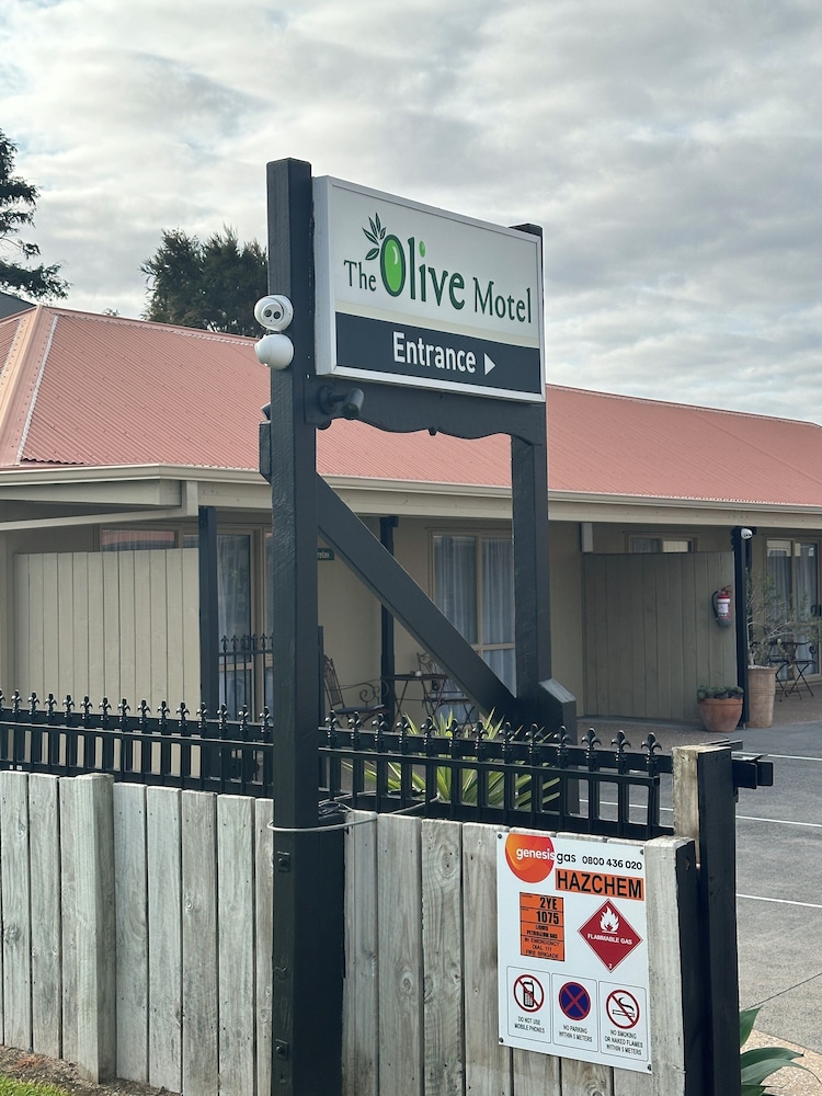 The Olive Motel 1/50