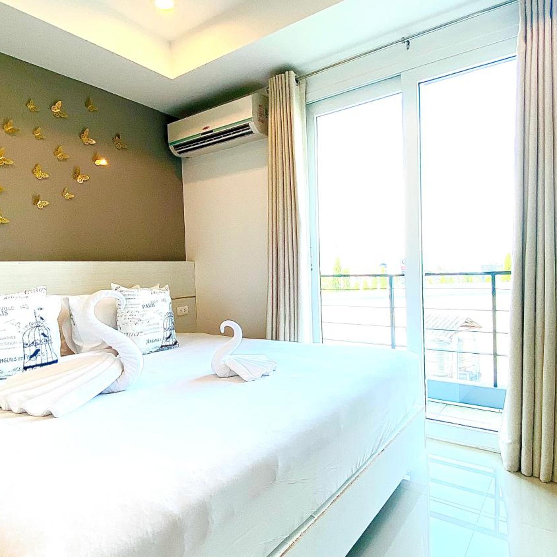 Deluxe, Double Bed