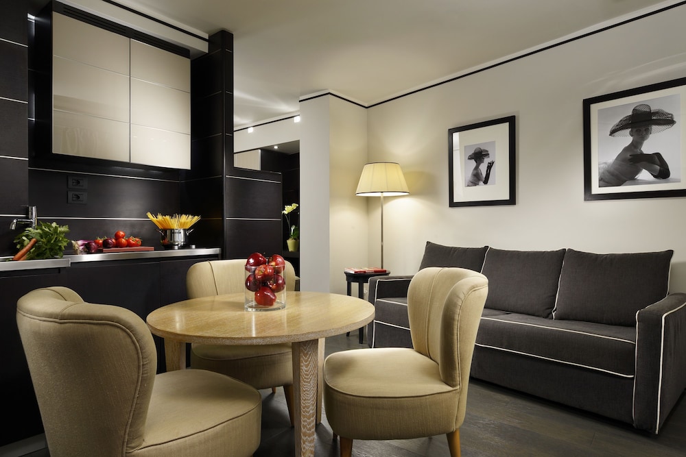 Ponte Vecchio Suites & Spa 38/49