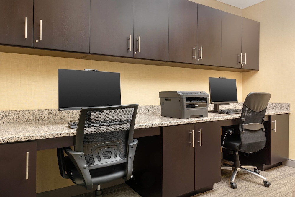 Comfort Suites Lake City 39/50