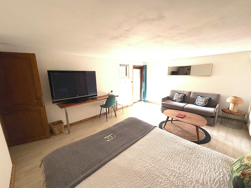 La Villa du Rhone 32/50