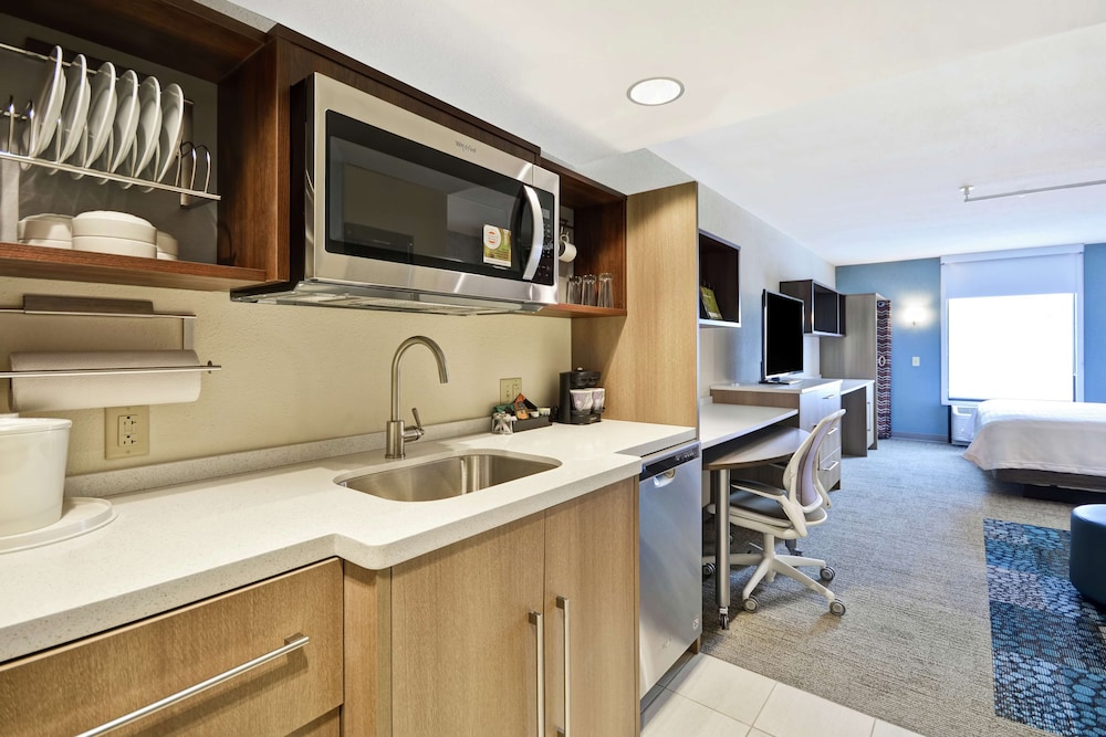HOME2 SUITES BY HILTON PORTLAND AIRPORT 43/46