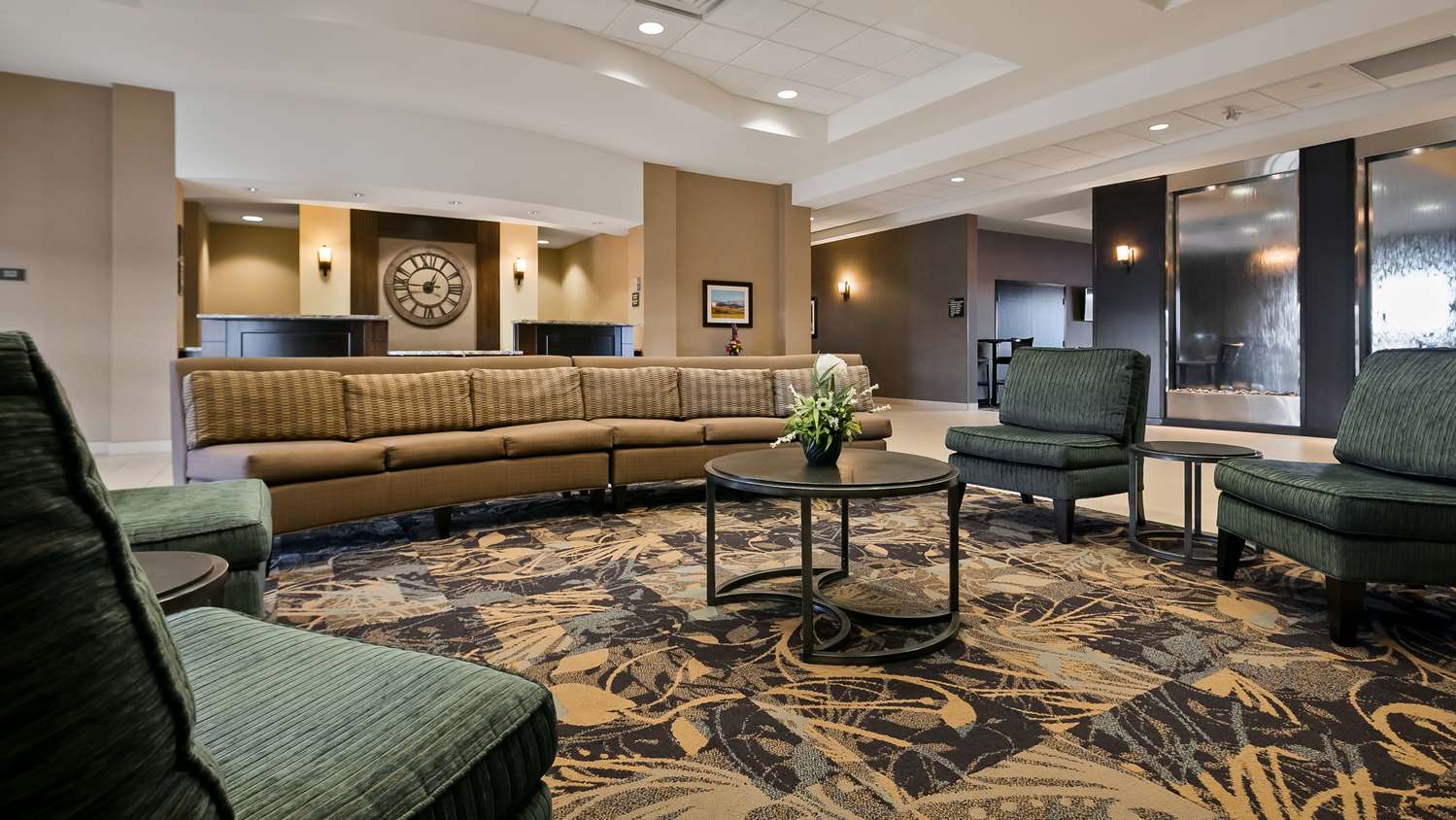 Best Western Plus Okotoks Inn and Suites 7/11