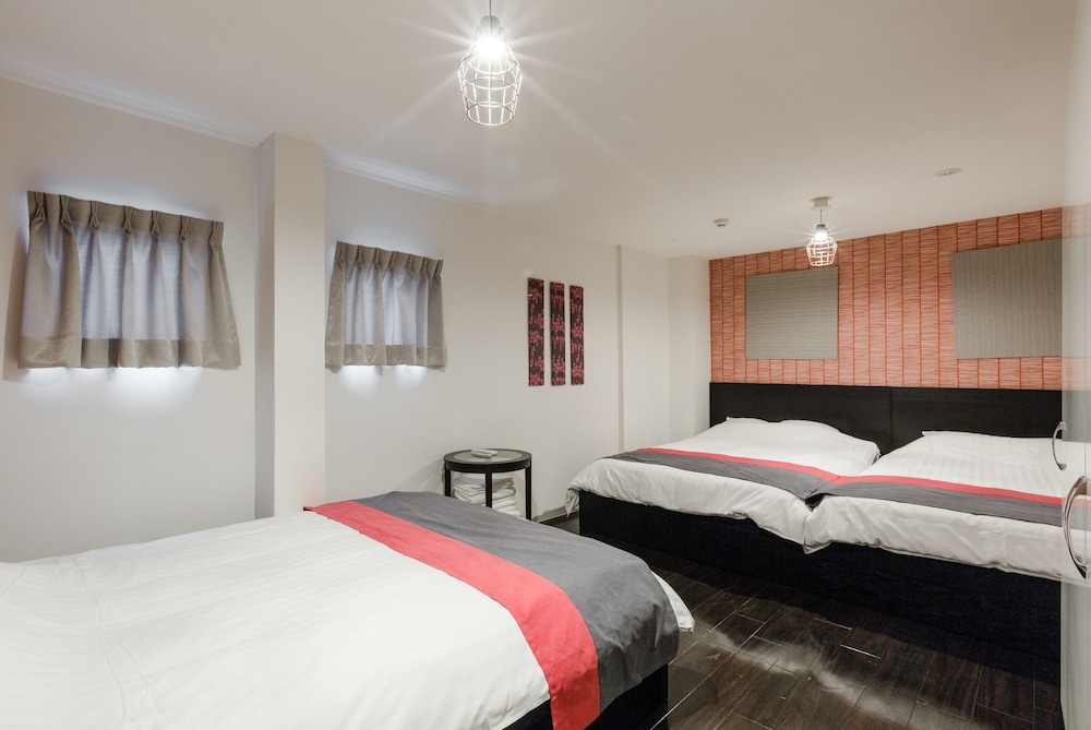 Crice Hotel 10/50