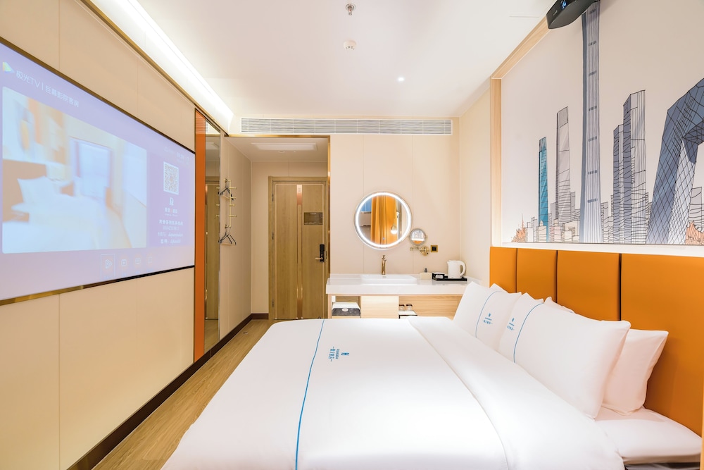 Dequan Luxury Hotel (Beijing CBD Jingguang Center Branch) 9/20