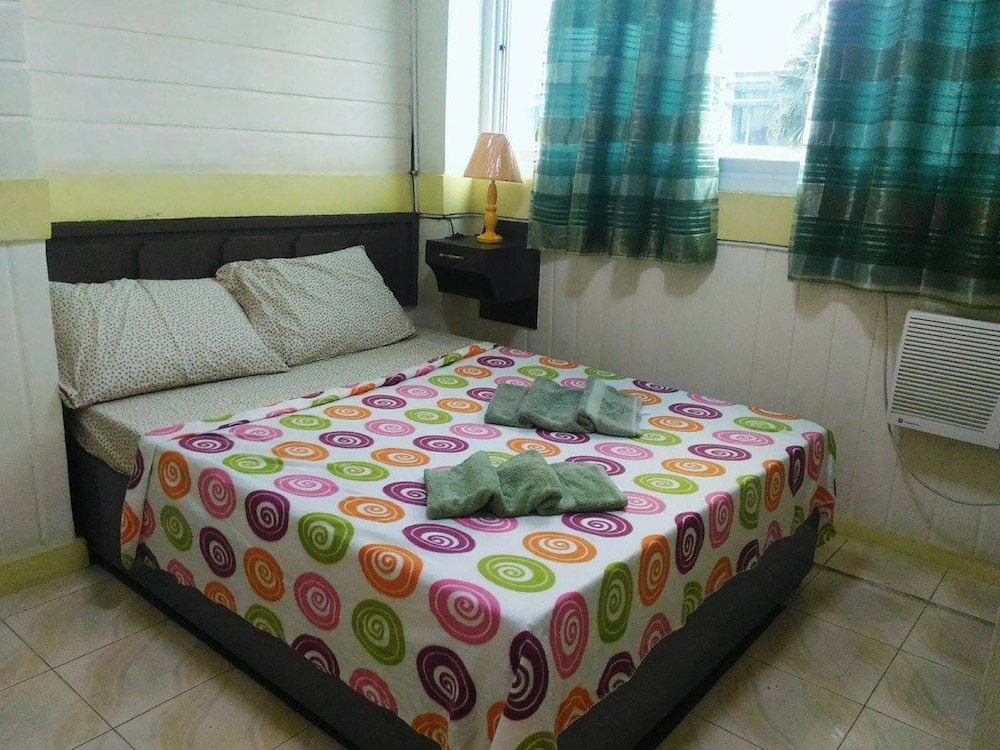 Hayward Travel Inn 18/55