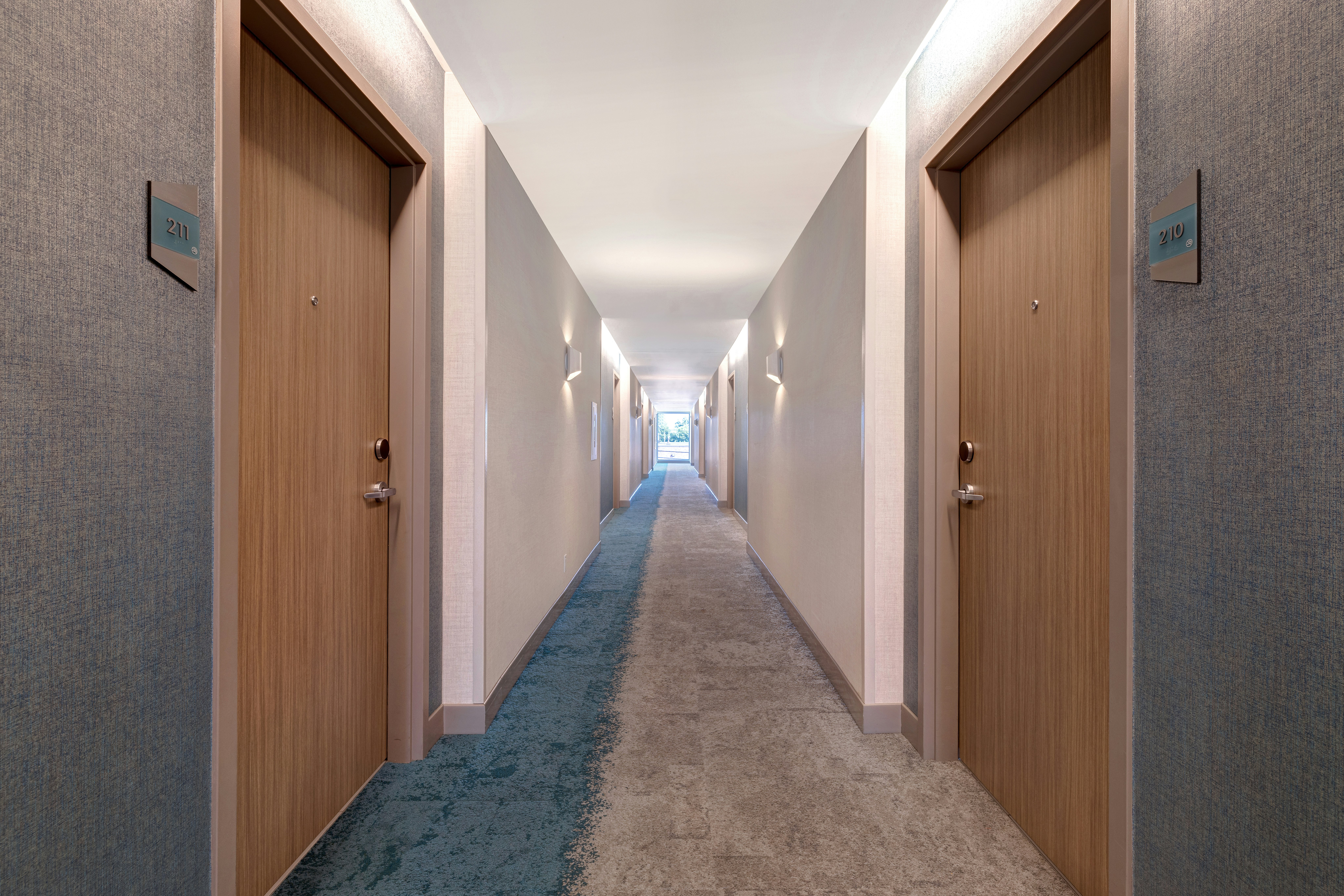 Home2 Suites By Hilton Montreal Dorval 68/68