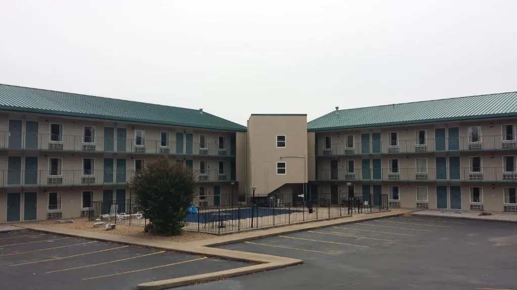 Harrison, AR 33/43