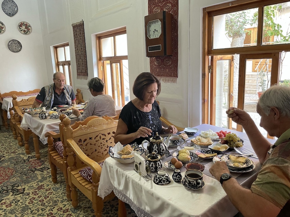 Hotel Old Bukhara 38/50