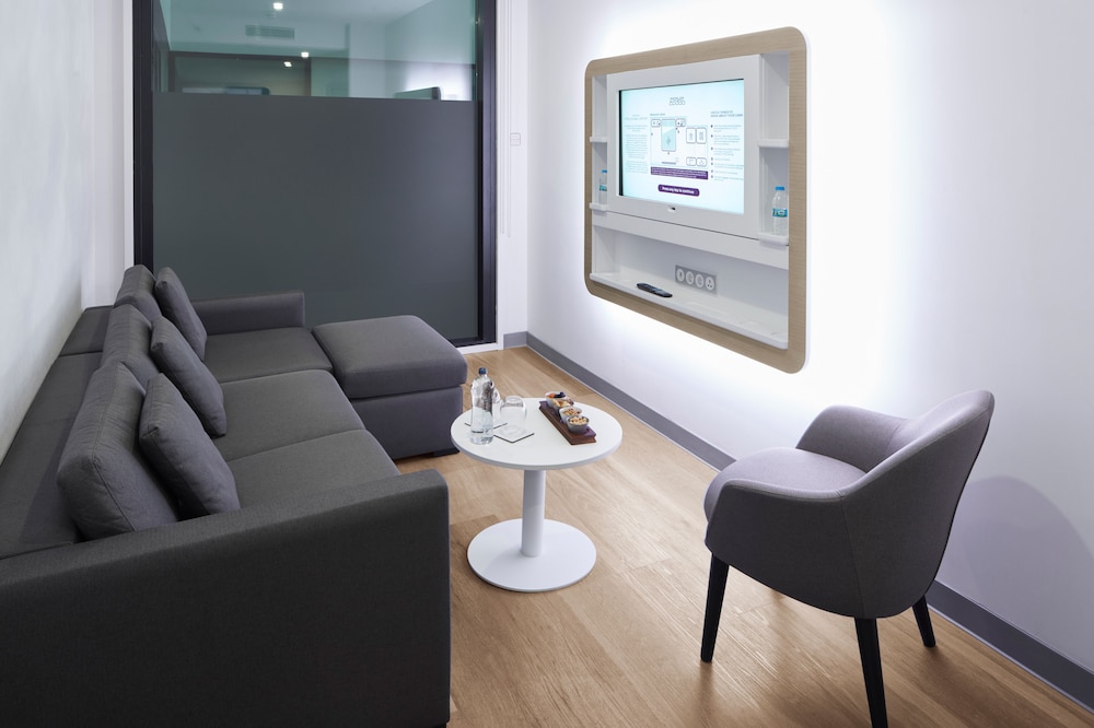 YOTELAIR Istanbul Airport AIRSIDE 43/63