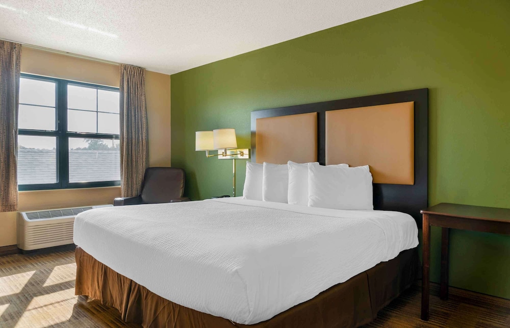 Extended Stay America - Detroit - Canton 10/51