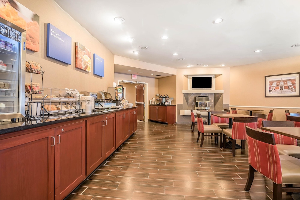 Comfort Inn Concord South End 37/40