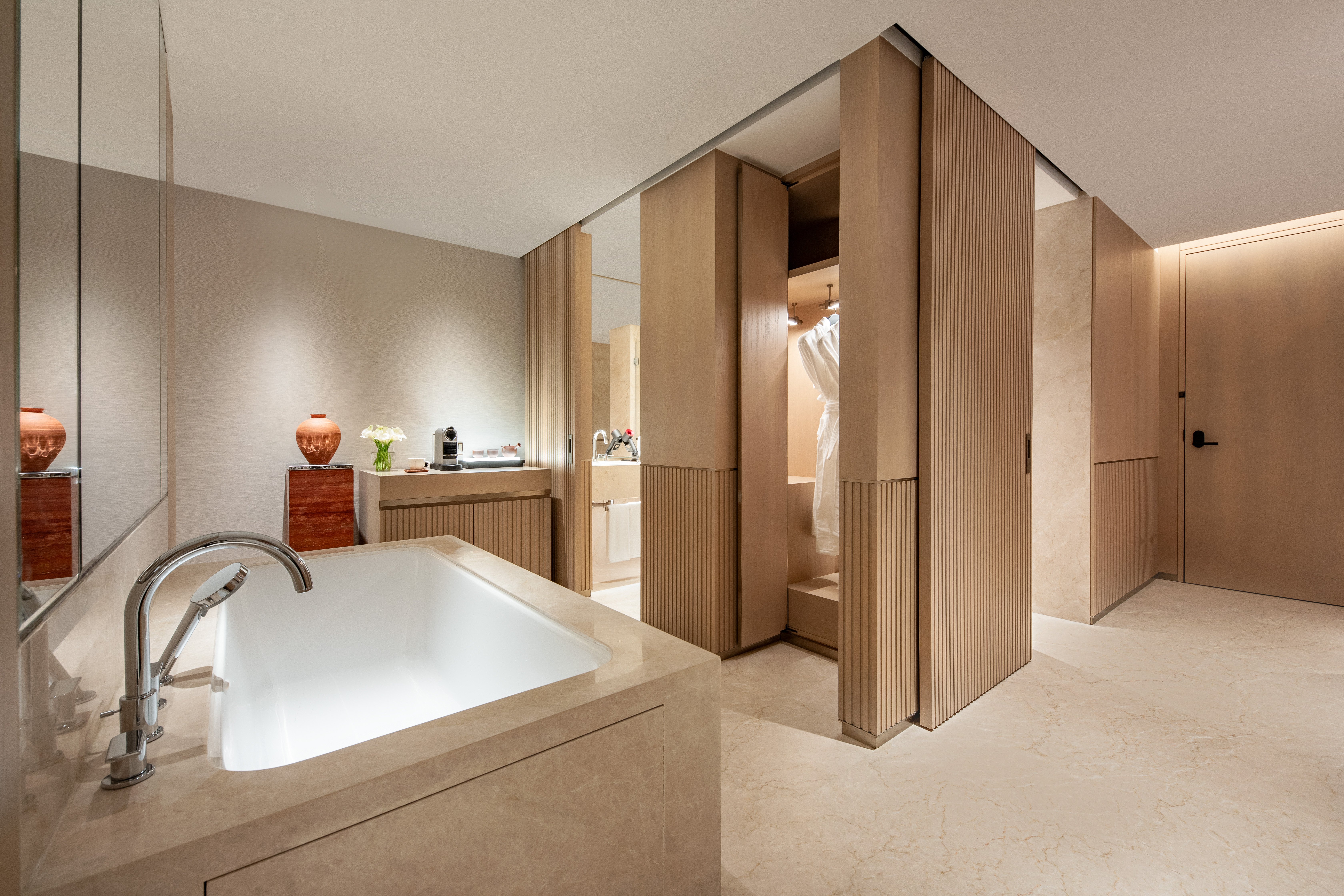 InterContinental Wuxi Taihu New City 23/50