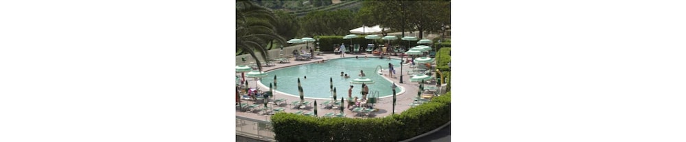 Complesso Terme Vescine 37/41
