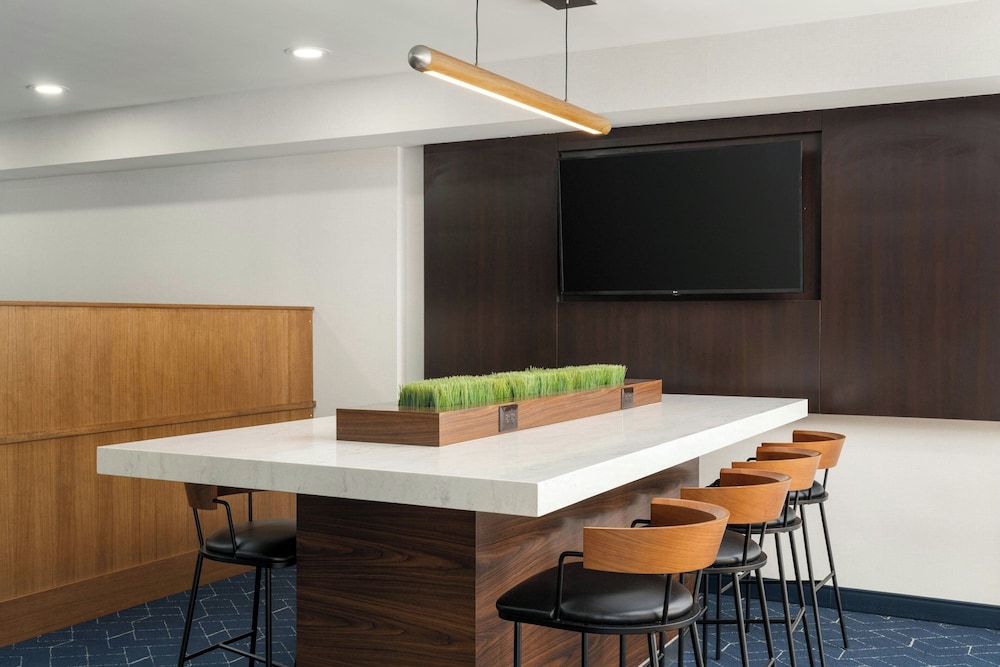 Courtyard by Marriott Gainesville 47/54