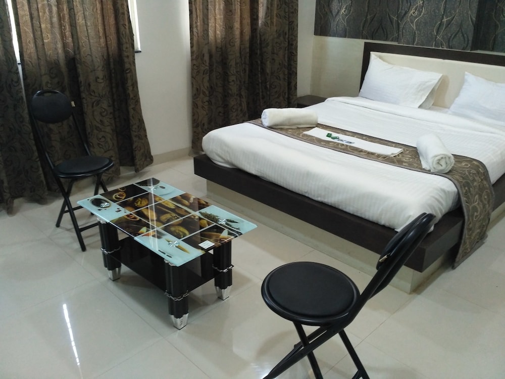 Hotel Everest Inn 7/25