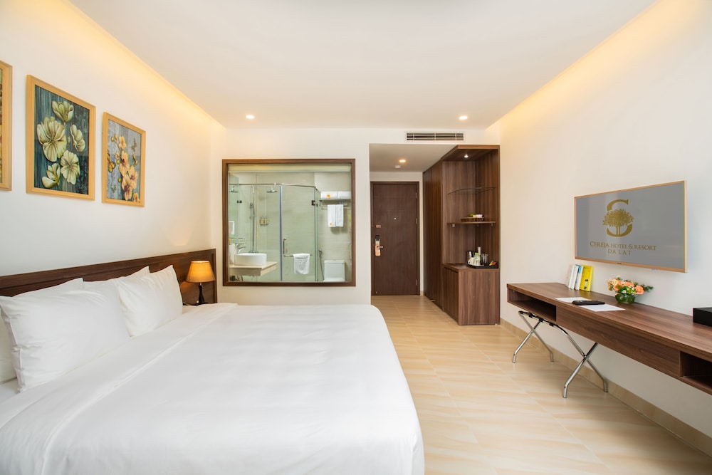 1 BEDROOM, PREMIUM, DOUBLE BED, GARDEN VIEW