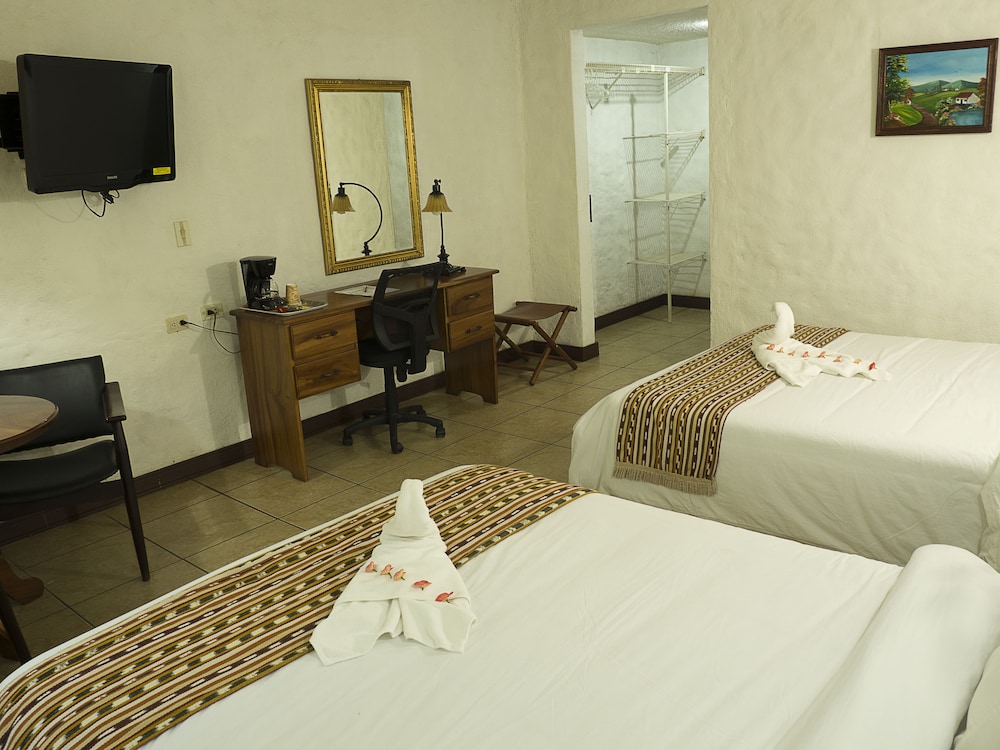 Hotel Aeropuerto 16/50