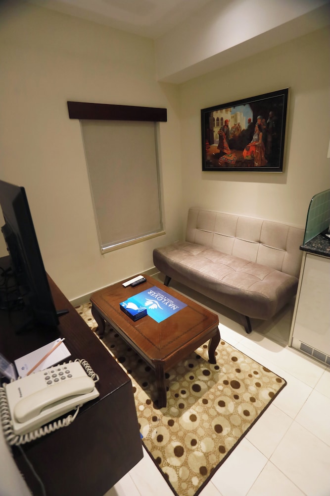 Naylover Hotel Suites 8/50