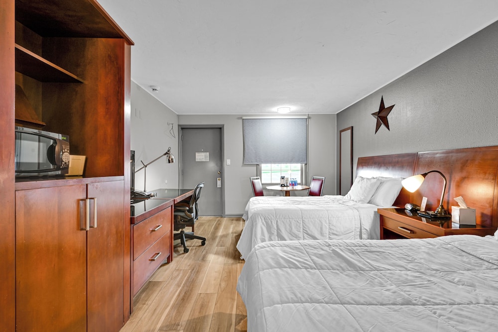 Harvest Drive Family Inn 22/68