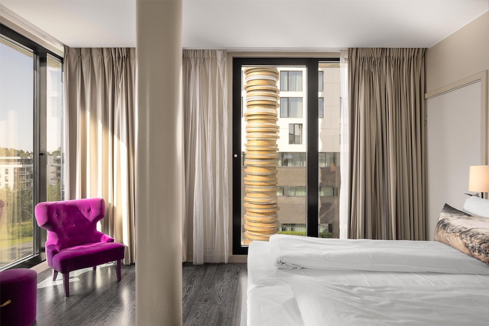 SUPERIOR, TWIN BEDS