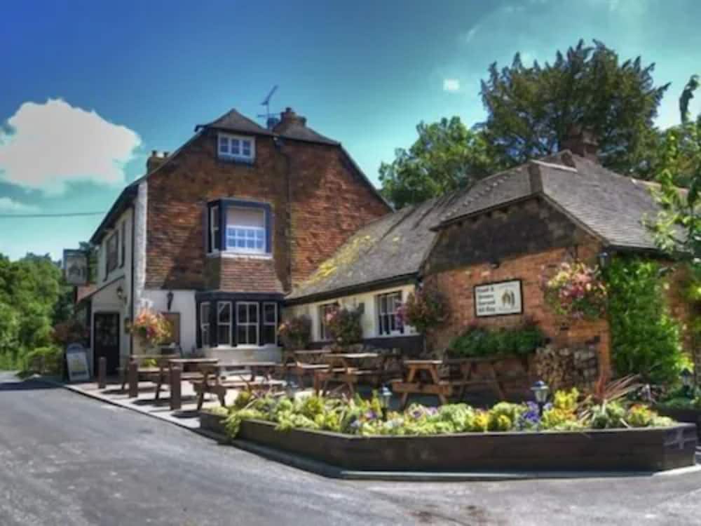 The Black Horse Inn 5/60