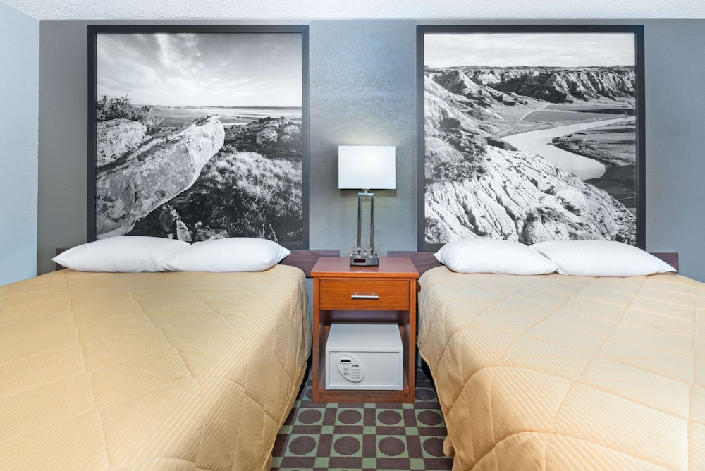 Super 8 by Wyndham Miles City 15/37
