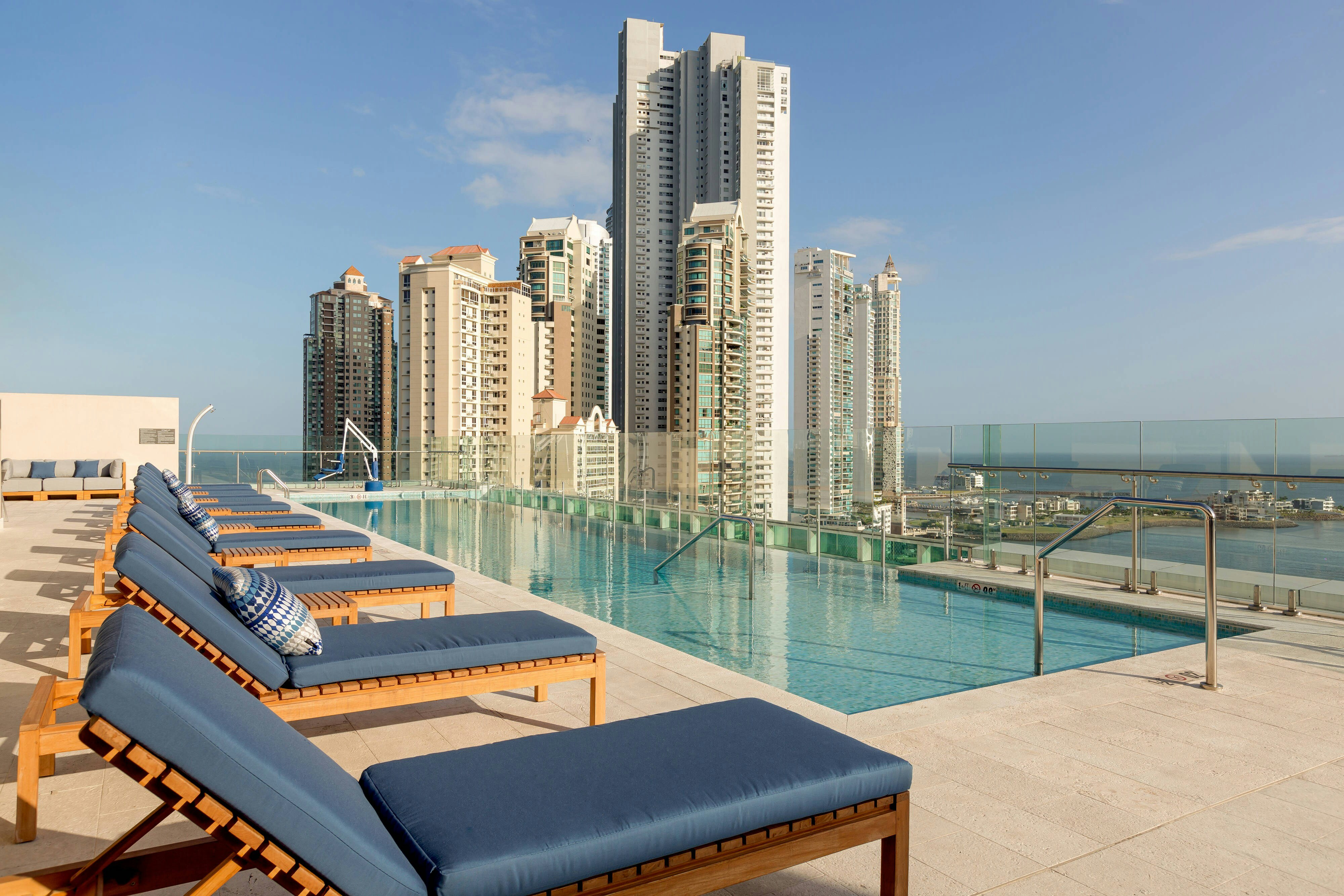 Residence Inn by Marriott Panama City 37/77