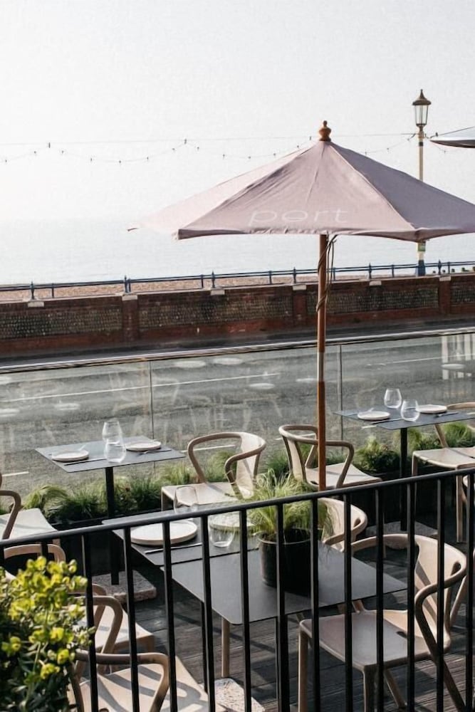 Port Hotel Eastbourne 56/58