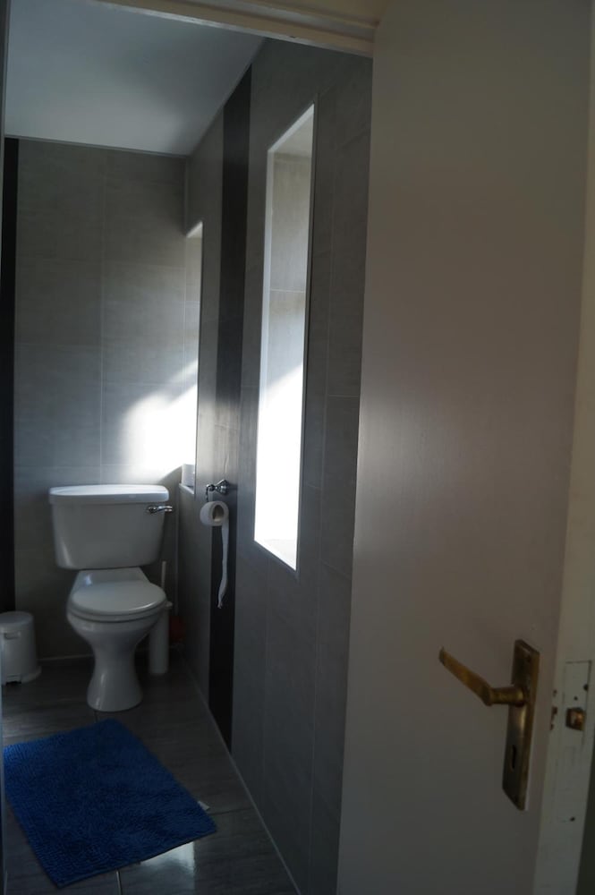 Ardrinane House B&B 47/48