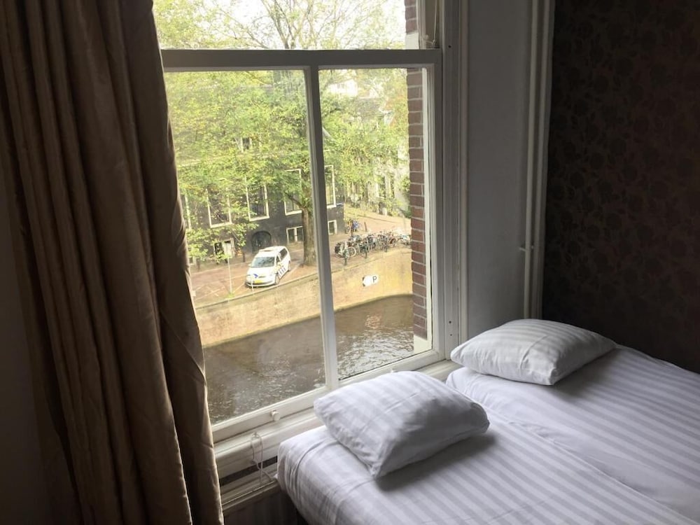 Amsterdam Inn Hotel 16/47