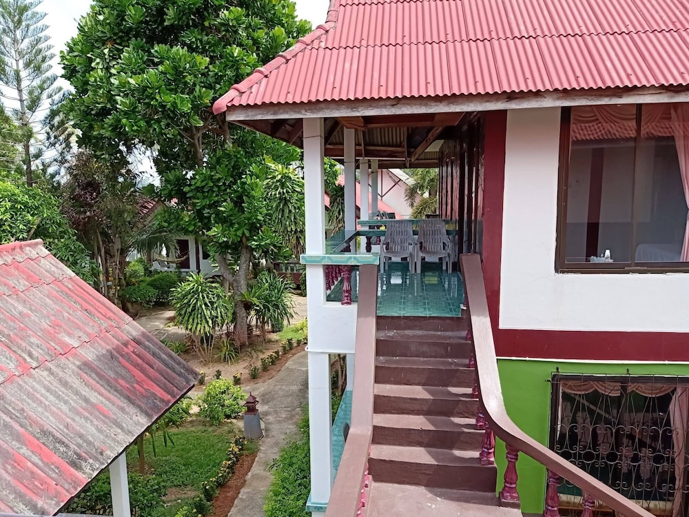 BLUE ANDAMAN LANTA RESORT 4/71