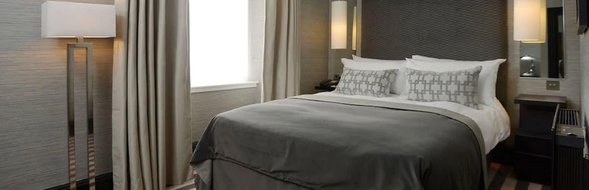 CLASSIC, KING BED