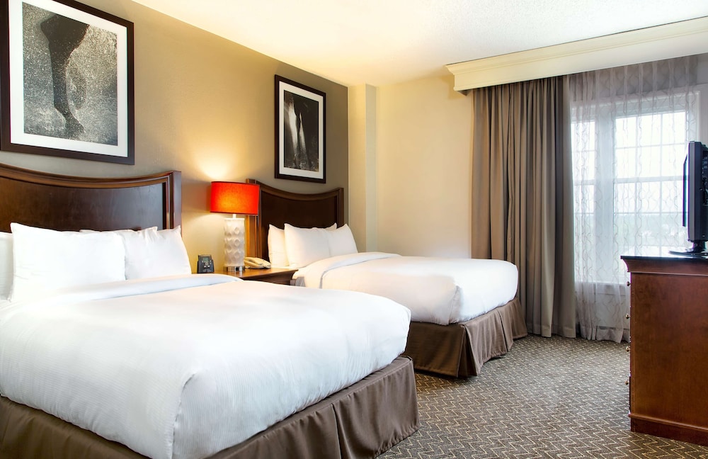 Doubletree Suites By Hilton Lexington 14/78