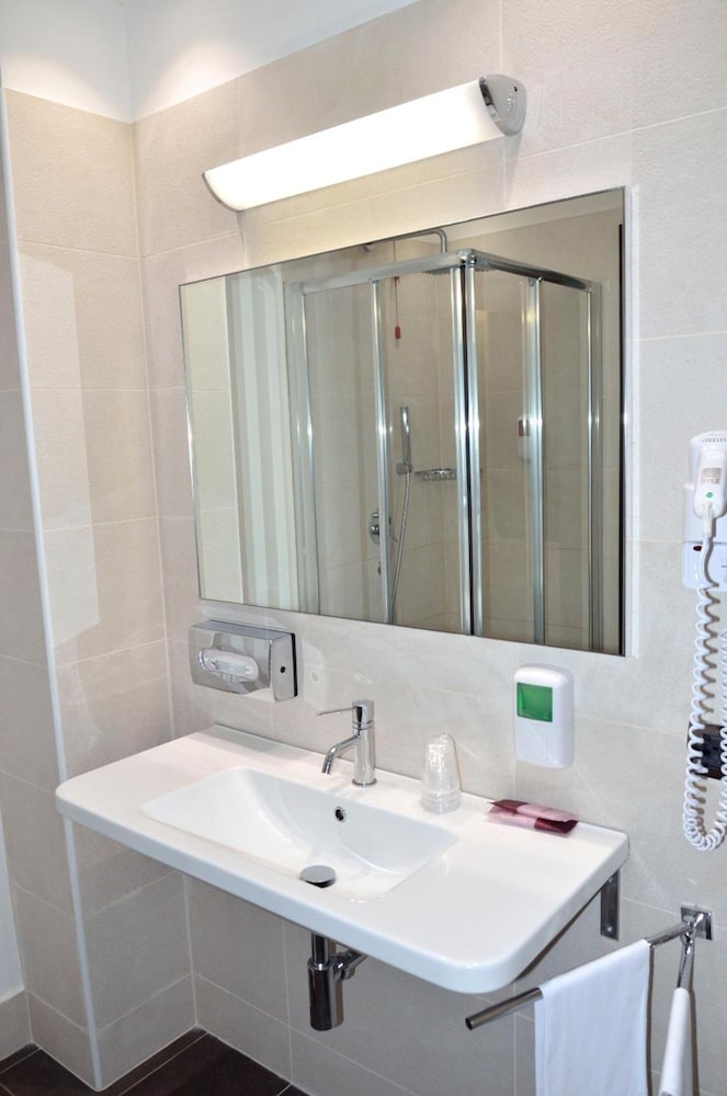 Hotel Testani 46/50